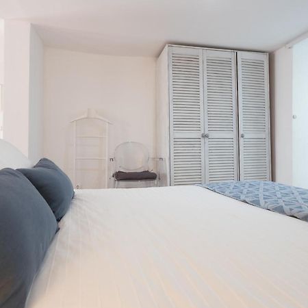 Charming Apartment Travessa Do Alcaide Lisabona Exterior foto