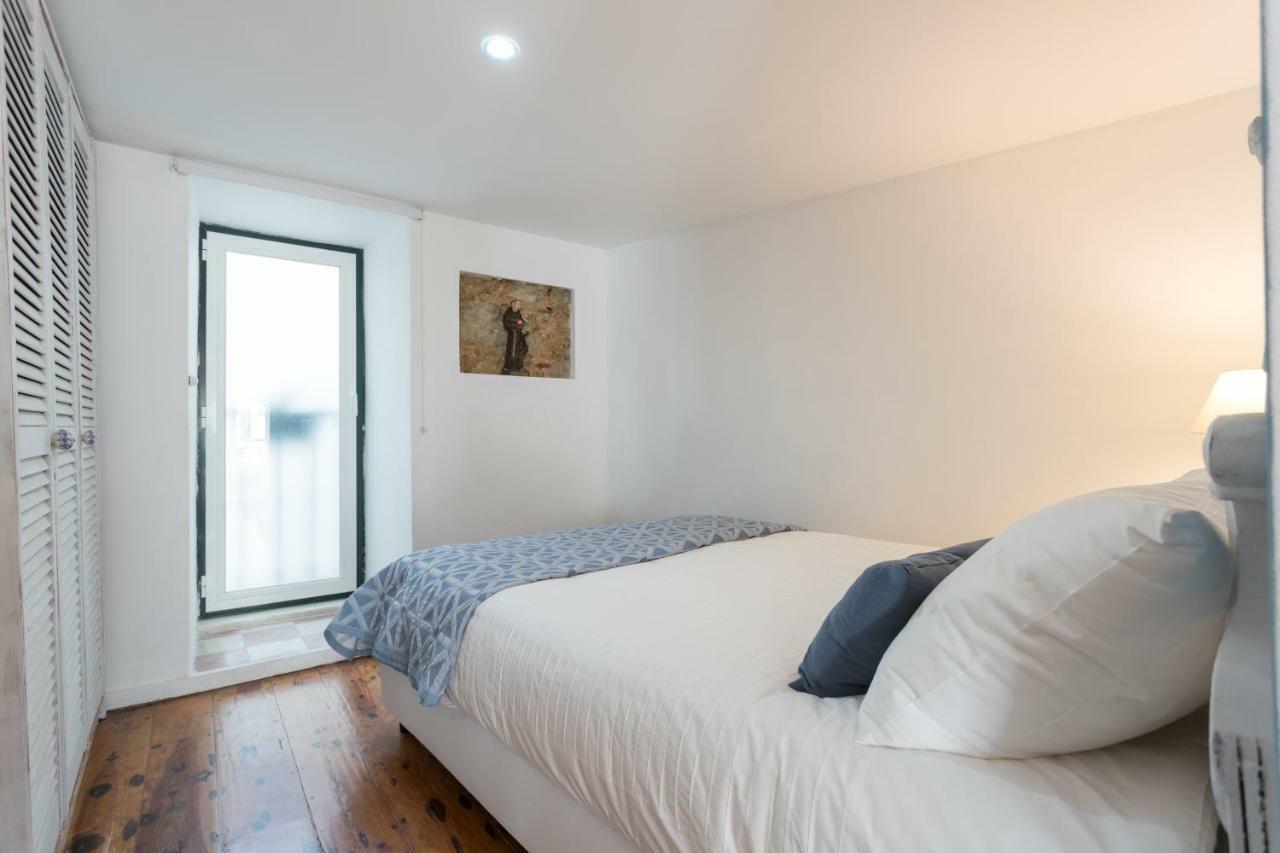 Charming Apartment Travessa Do Alcaide Lisabona Exterior foto