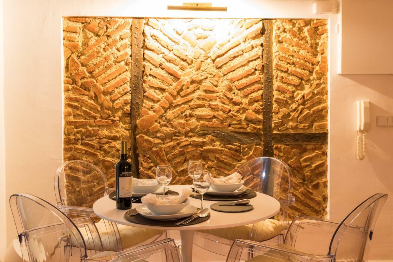 Charming Apartment Travessa Do Alcaide Lisabona Exterior foto